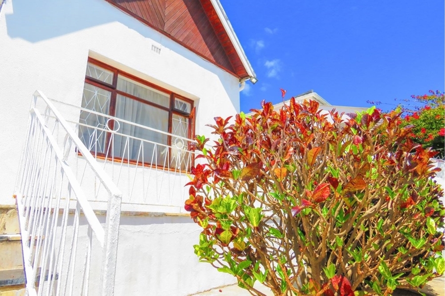 To Let 3 Bedroom Property for Rent in Woodstock Western Cape